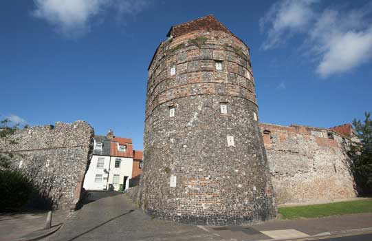 Great Yarmouth's Medieval Town Wall
