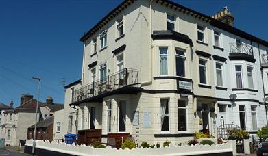 Chequers Guesthouse
