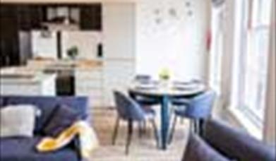 South Quay 2 bed Apartment