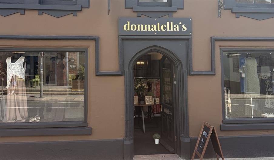 Donnatellas boutique