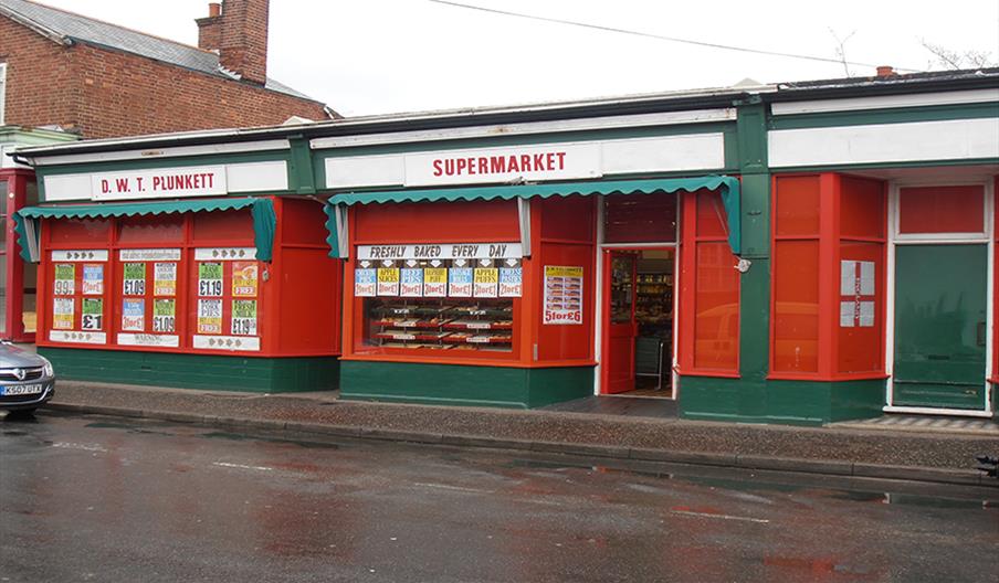 DWT Plunkett Discount Store