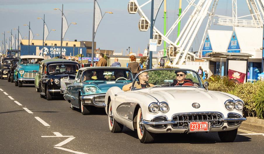 Classic and Custom Cars Cruise in Great Yarmouth