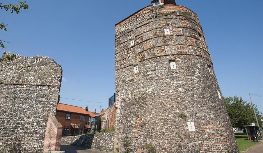 Great Yarmouth Town Wall