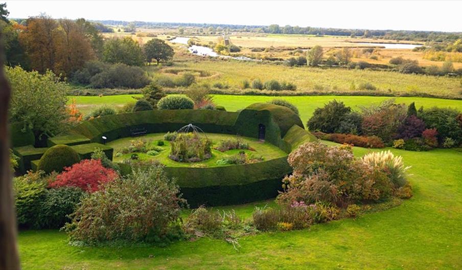 How Hill House Gardens