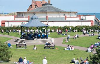 Pier Gardens