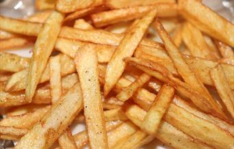 Chips with salt and pepper
