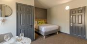 Seafield Court, Lighthouse Studio - bedroom